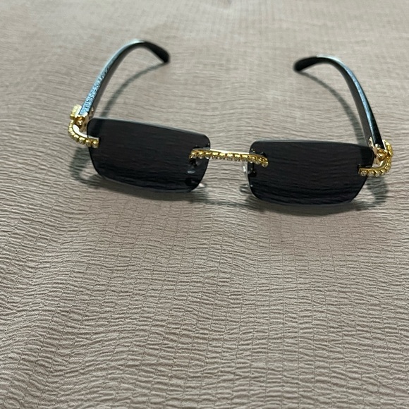 Fancy Sunglasses - Picture 4 of 4